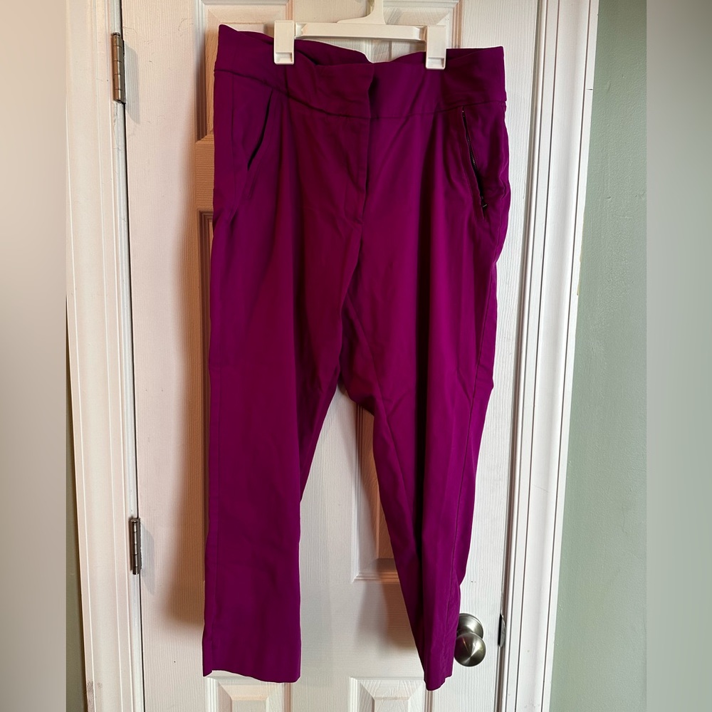 Lane Bryant Capri magenta work pant sz20